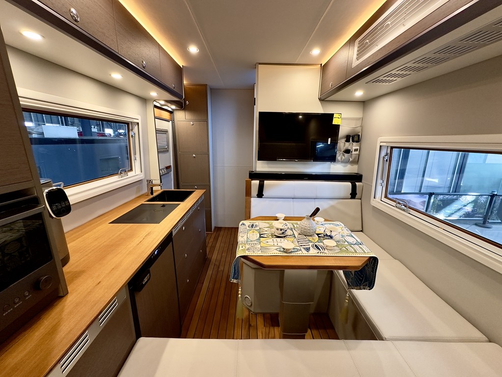 1765263251631092.jpg 06.jpg