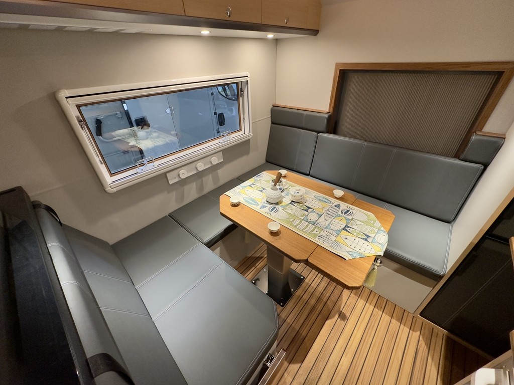 1765358571606958.jpg 06.jpg