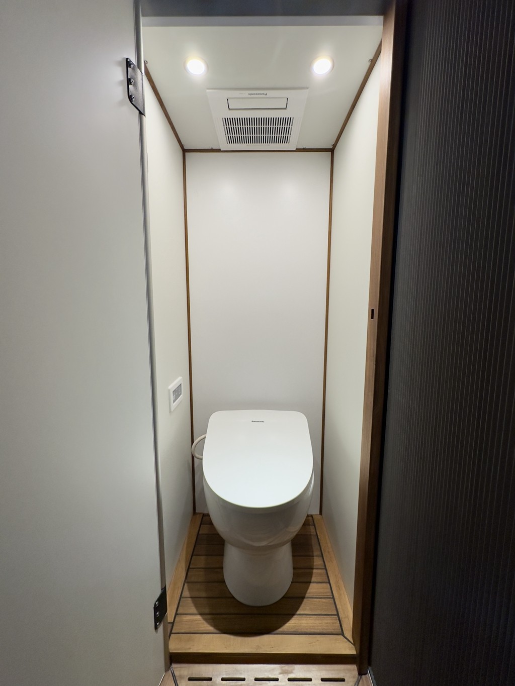 1765358638308654.jpg 011.jpg