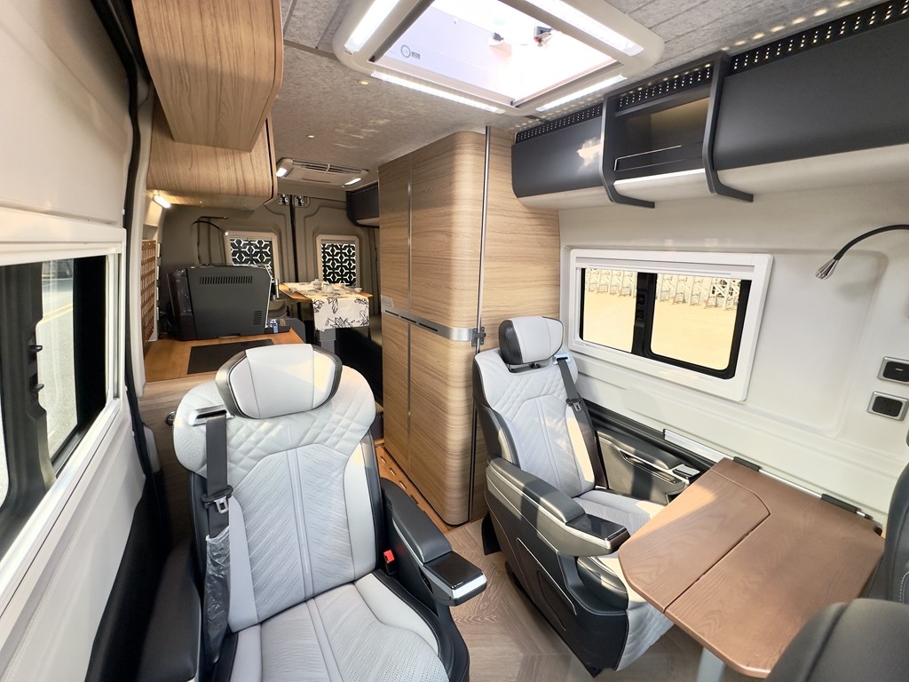 1773904678662229.jpg 04.jpg